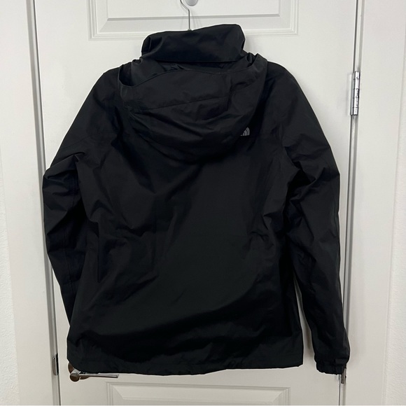 The North Face Resolve Plus Waterproof Jacket - Picture 9 of 14